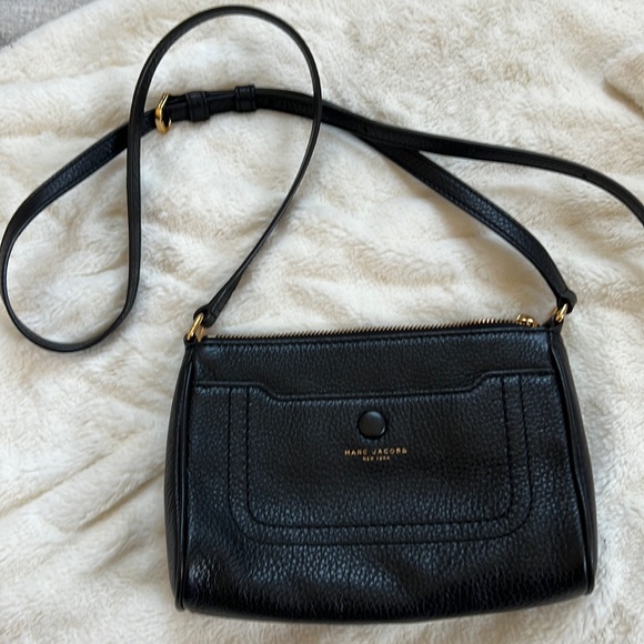 Marc Jacobs Bags Marc Jacobs Black Leather Crossbody Poshmark